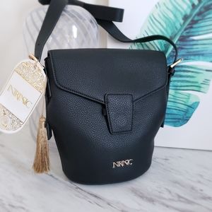 🆕️NWT Black Bucket Shoulder Crossbows Bag Soft Leather